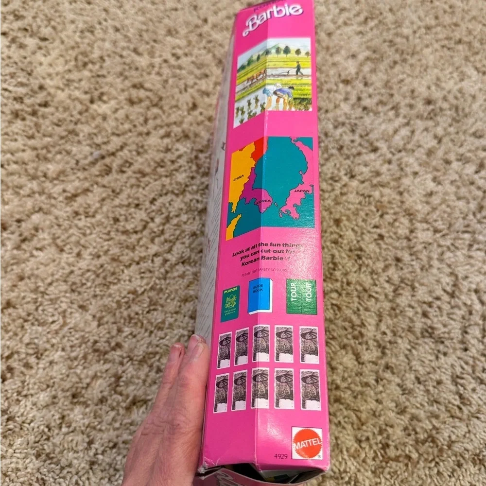 NIB new in box Mattel Barbie Korean Doll 1987 NRFB in Pink and Green Outfit